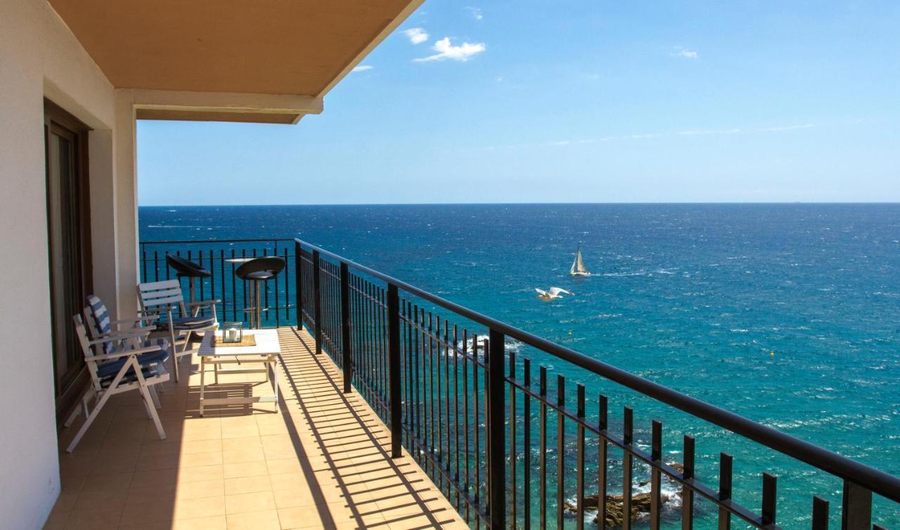 Spacious Seafront Apartment Platja d'Aro Kültér fotó